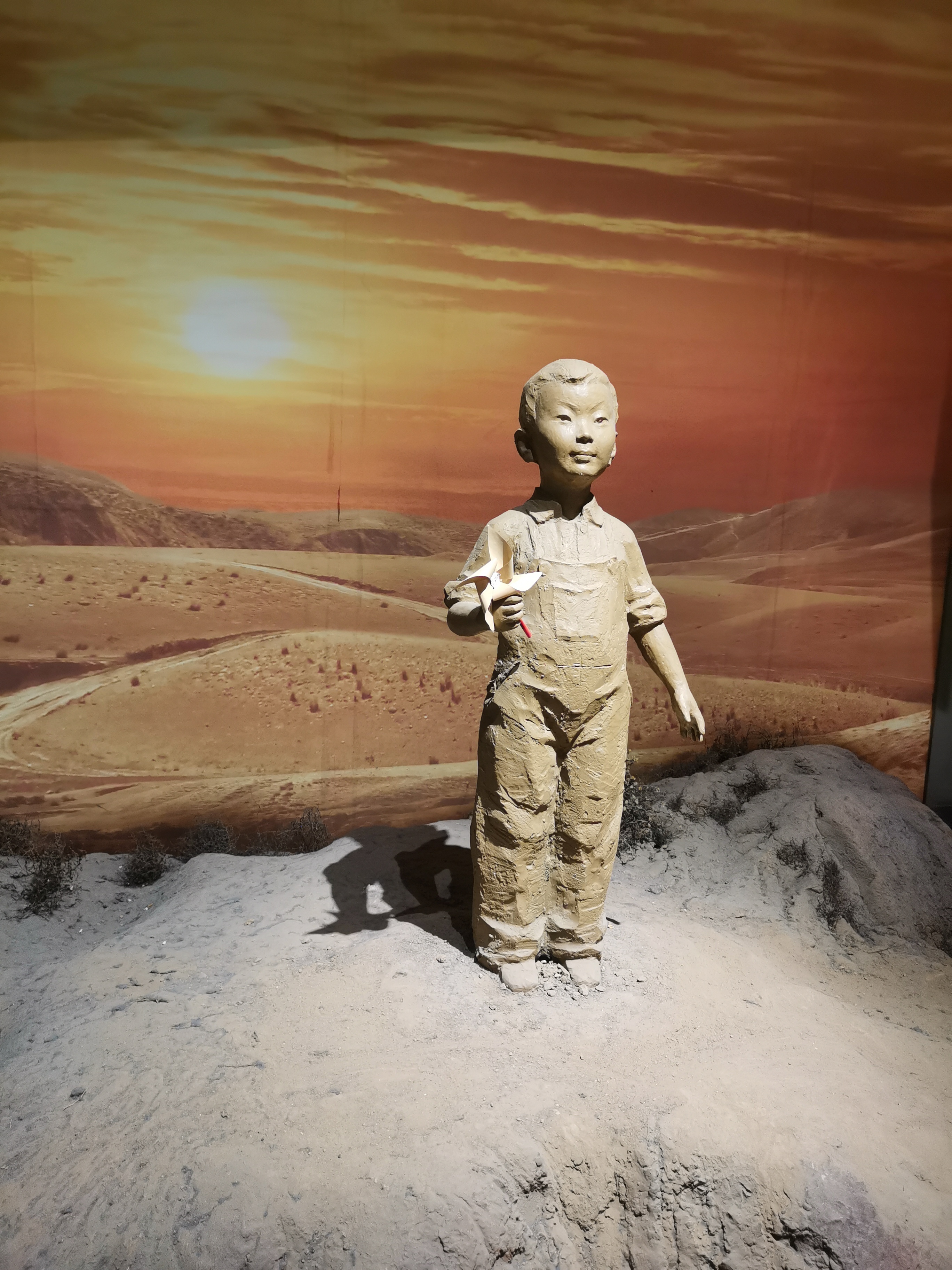 小萝卜头罗力立